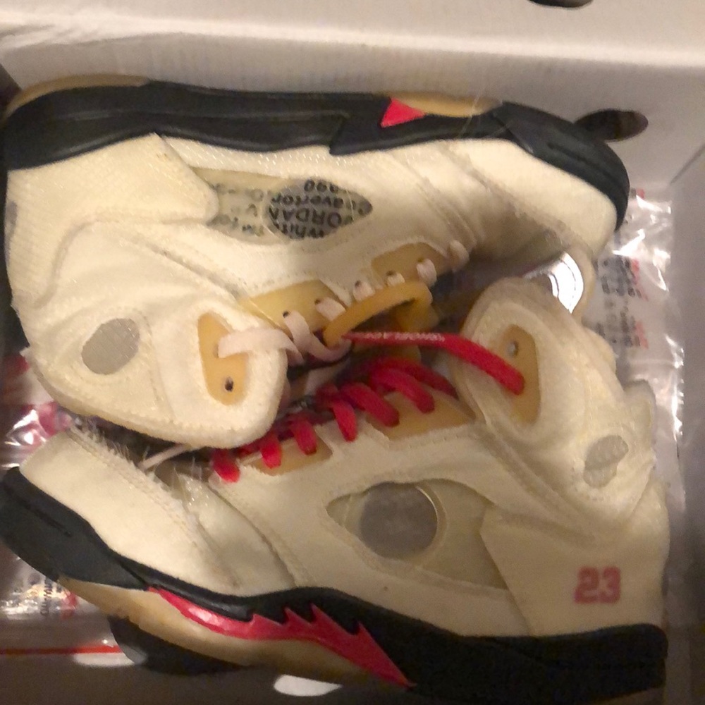 Kids off-white Jordan fives - Picture 1 of 2